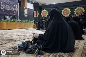 عزاداری شب عاشورای حسینی در باغ اردوگاه خاتون