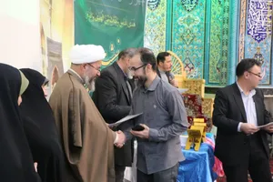 تجلیل از خادمیاران کانون&zwnj;های خدمت رضوی استان همدان در اولین چهارشنبه امام رضایی ماه رمضان/ گزارش تصویری