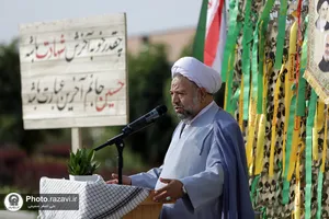 غبارروبی مزار شهید گمنام زائرشهر رضوی