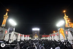 حرم مطهر رضوی در شب رحلت پیامبر اکرم و شهادت امام حسن مجتبی علیهم&zwnj;السلام