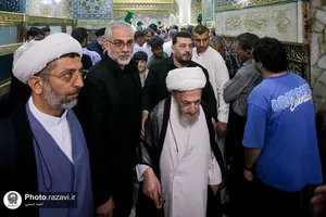 تشرف آیت&zwnj;الله جعفر سبحانی به حرم مطهر رضوی
