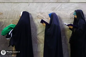 حرم مطهر رضوی در شب ولادت امام حسین(علیه&zwnj;السلام)