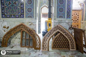 اصلاح ورودی کفشداری شماره 9 حرم مطهر رضوی به منظور تسهیل در تردد زائران