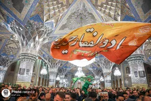 چهارپایه&zwnj;خوانی روز شهادت امیرالمؤمنین علیه&zwnj;السلام در حرم مطهر رضوی