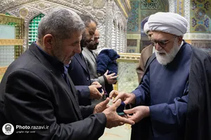 تشرف خانواده شهدای پدافند هوایی ارتش به حرم مطهر رضوی