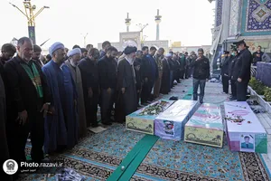 حضور تولیت استان قدس رضوی در تشییع پیکر شهیدان دوست محمدی و جاوید مهر