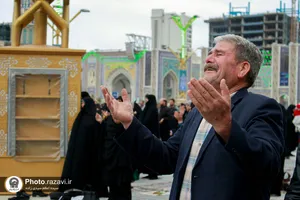حال و هوای حرم مطهر رضوی در شب میلاد امام رضا علیه&zwnj;السلام -2