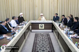 دیدار جمعی از فعالان فرهنگی و اجتماعی مشهد با تولیت آستان قدس رضوی