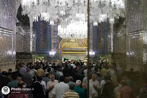 حال و هوای حرم مطهر رضوی در روز ولادت پیامبر اکرم (ص) و امام جعفر صادق علیه&zwnj;السلام