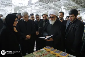 دیدار جمعی از نویسندگان با تولیت آستان قدس رضوی