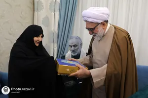 حضور تولیت آستان قدس رضوی در منزل سردار شهید نور علی شوشتری