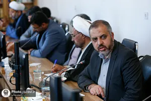 دیدار جمعی از پیشکسوتان رسانه با مدیر عالی حرم مطهر رضوی