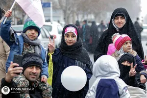 راهپیمایی پرشکوه 22 بهمن در مشهد-٢
