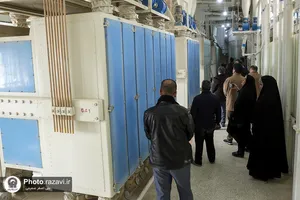 بازدید کارکنان آستان قدس رضوی از کارخانه آرد قدس رضوی