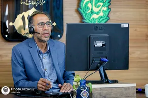 پاسخگویی تلفنی مدیر خدمات فنی و تزئینات محیطی حرم مطهر رضوی به مخاطبان سامانه ۱۳۸