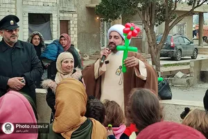 حضور خدام حرم مطهر رضوی بین آوارگان سوری