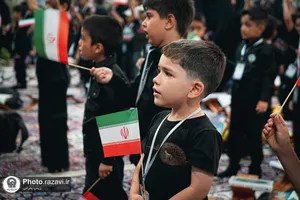 ویژه برنامه فرشتگان مقاومت در حرم مطهر رضوی-۱