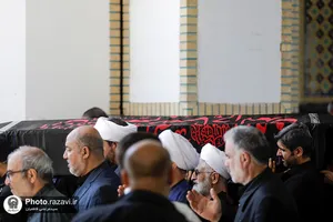 تشییع پیکر همسر آیت الله مرتضوی در حرم مطهر رضوی