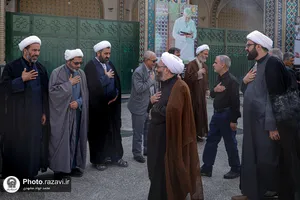 تشییع پیکر حجت&zwnj;الاسلام والمسلمین حسین صادقی در حرم مطهر رضوی