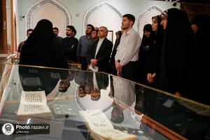تشرف دانشجویان دانشکده روابط بین&zwnj;الملل وزارت امور خارجه به حرم مطهر رضوی