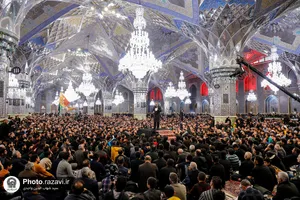 چهارپایه&zwnj;خوانی روز شهادت امیرالمؤمنین علیه&zwnj;السلام در حرم مطهر رضوی