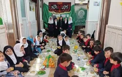 نونهالان آذرشهری مهمان مراسم «سفره فاطمی با طعم رضوی»