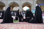 گفت‌وگوی غدیری ۱۱۰ دختر نوجوان با زائران حرم رضوی