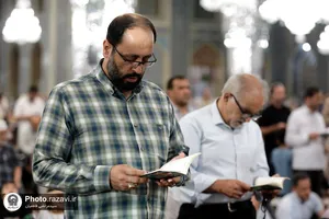 قرائت دعای عرفه در حرم مطهر رضوی-1