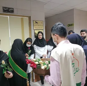 تجلیل خادمیاران و یاوران رضوی بابل از زحمات پرستاران و کادر درمان