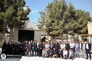 بازدید کارکنان آستان قدس رضوی از کارخانه هبلکس رضوی