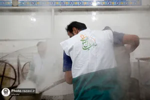 حضور خدام حرم مطهر رضوی در جمع نیروهای خدمت&zwnj;رسان شهر مشهد