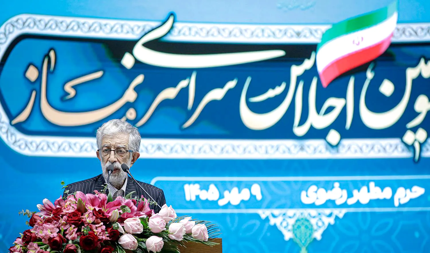 مظاهر اقامه نماز در زندگی اجتماعی باید بیش از گذشته تقویت شود