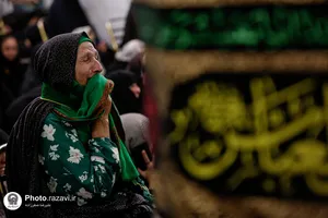 تشرف کاروان زائرین پیاده نیشابور به حرم مطهر رضوی