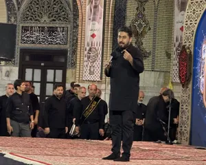 آیین سنتی سقایی همدان؛ تجلی عشق و ارادت خادم&zwnj;یاران در حرم امام رضا (ع) + تصاویر