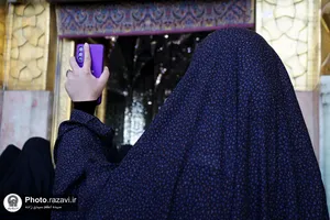 حال و هوای حرم مطهر رضوی در روز زیارتی امام رضا علیه&zwnj;السلام