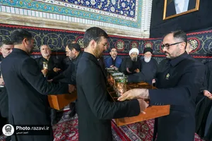 آیین خطبه&zwnj;خوانی شب شهادت امام رضا (ع) در حرم مطهر رضوی