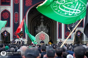 اجتماع بزرگ عزاداران نبوی در صحن پیامبر اعظم(ص) حرم مطهر رضوی