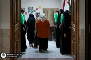 حضور خدام حرم مطهر رضوی در جمع دختران مرکز بهزیستی توس