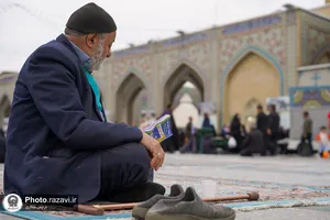 حال و هوای حرم مطهر رضوی در شب میلاد امام رضا علیه&zwnj;السلام -2