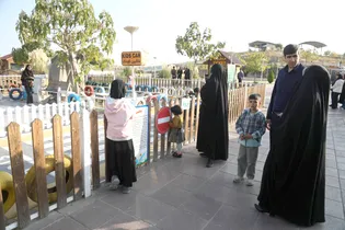 اردوی خانوادگی ۱۰ هزار نفری کارکنان حرم رضوی در چالیدره