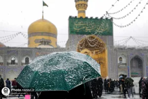 بارش برف در حرم مطهر رضوی
