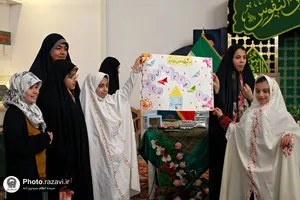 نشست قرآنی دخترانه در حرم مطهر رضوی