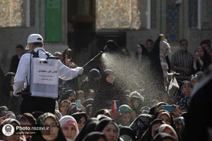 آیین تعویض پوش ضریح و پرچم گنبد منور رضوی در روز میلاد امام مهربانی&zwnj;ها