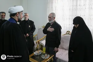 حضور خدام حرم مطهر رضوی در منزل شهید علی&zwnj;اکبر ساکت