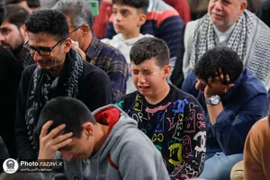 مناجات خوانی دهه آخر ماه مبارک رمضان در حرم مطهر رضوی