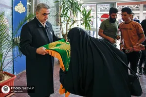 استقبال از زائرین بارگاه منور رضوی در ایستگاه راه&zwnj;آهن