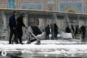 بارش برف در حرم مطهر رضوی -3