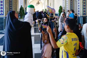 ایستگاه کبوترانه عید غدیر در حرم مطهر رضوی
