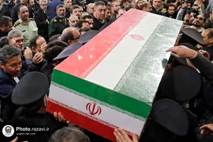 مراسم وداع با پیکر شهید نیلفروشان در حرم مطهر رضوی