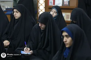 خوانش مجموعه كتاب&zwnj;های &laquo;سرگذشت استعمار&raquo;